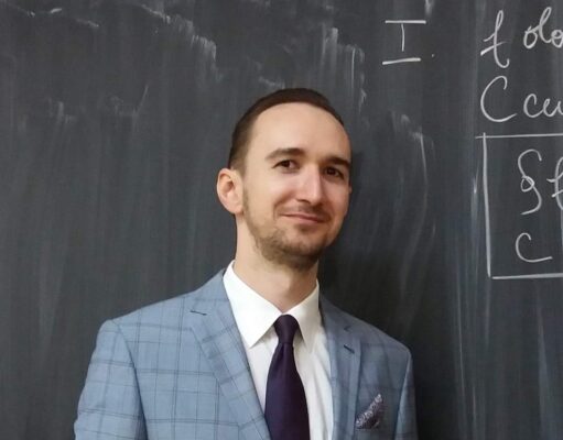 Cel mai important lucru pe care doresc să îl insuflu studenților mei este responsabilitatea la locul de muncă.