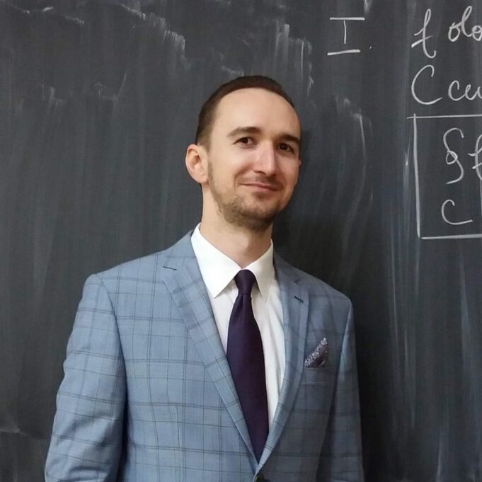 Cel mai important lucru pe care doresc să îl insuflu studenților mei este responsabilitatea la locul de muncă.