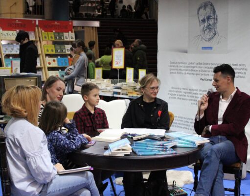 „E ușor să comasezi sau să desființezi o școală, e mai greu să faci educație reală cu copiii.”